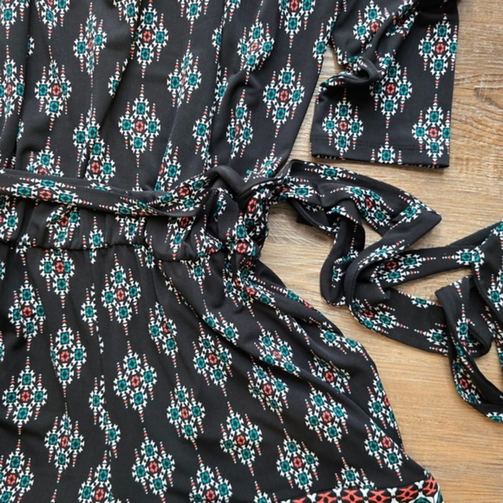 Market & Spruce Womens Black Geometric Tribal Lace Up Romper Small 3/4 Sleeve - Picture 9 of 12